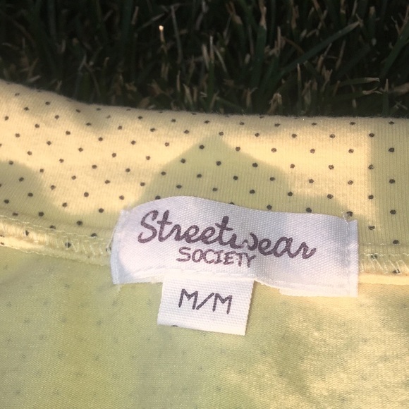 Vintage Yellow Polka-dot tee - Picture 5 of 5